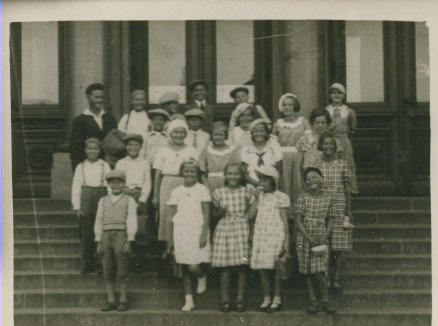Lapsia kesretkell Helsingiss 1936